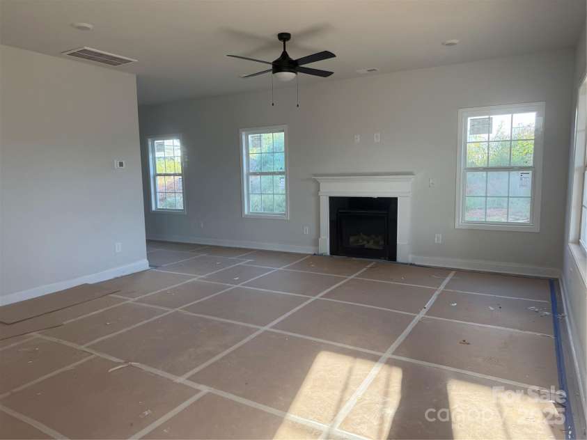 717 Inwood Hill Drive, Gastonia, NC 28056.  MLS# CAR4291481, YatesRealty ID 32267. Gas Fireplace