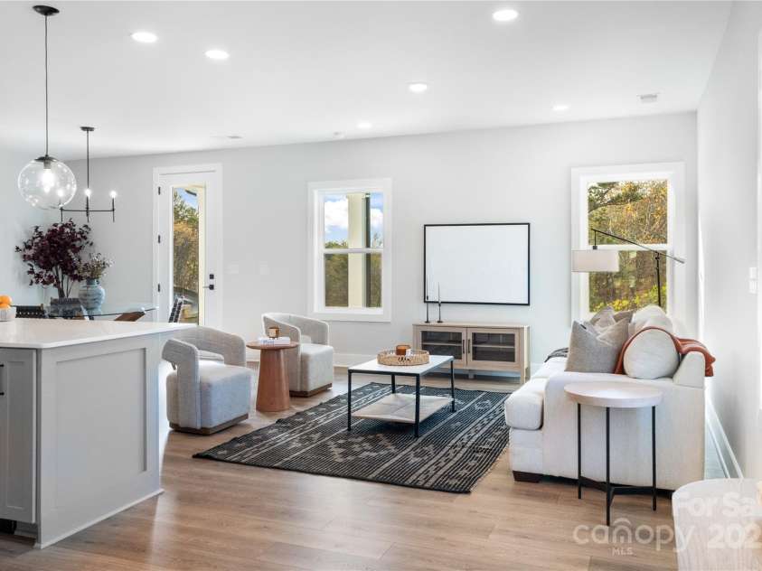 115 Chapel Crossing Lane, Weaverville, NC 28787.  MLS# CAR4254362, YatesRealty ID 32268. 