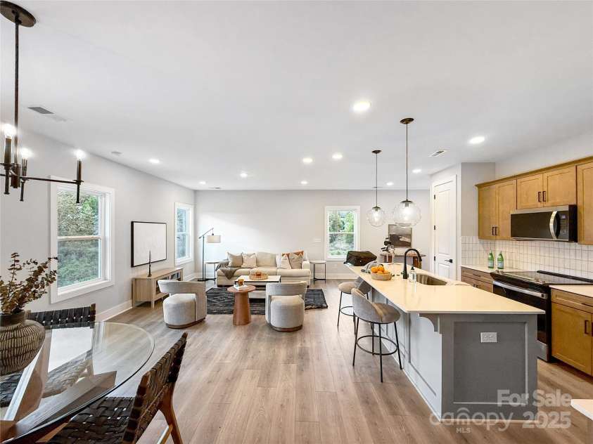 115 Chapel Crossing Lane, Weaverville, NC 28787.  MLS# CAR4254362, YatesRealty ID 32268. 