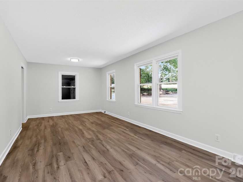 1410 Yorkdale Drive, Rock Hill, SC 29730.  MLS# CAR4382607, YatesRealty ID 32268. 