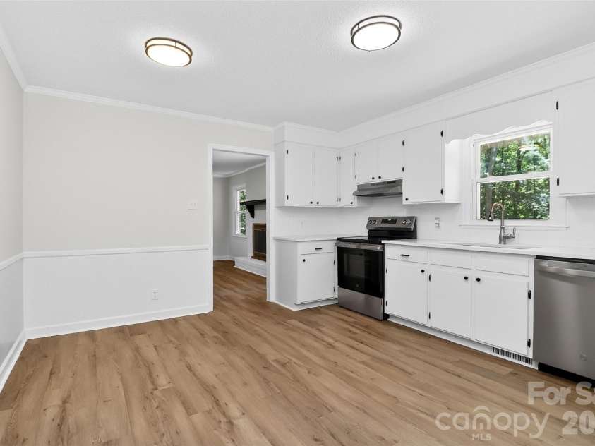 1410 Yorkdale Drive, Rock Hill, SC 29730.  MLS# CAR4382607, YatesRealty ID 32268. 
