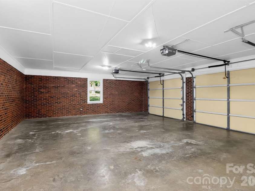 1410 Yorkdale Drive, Rock Hill, SC 29730.  MLS# CAR4382607, YatesRealty ID 32268. 