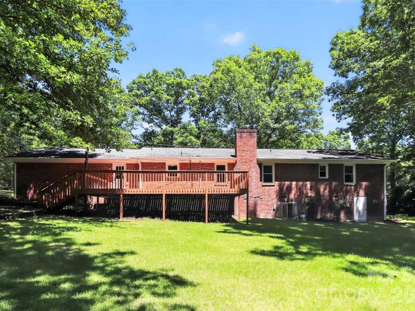 1410 Yorkdale Drive, Rock Hill, SC 29730.  MLS# CAR4382607, YatesRealty ID 32268. 