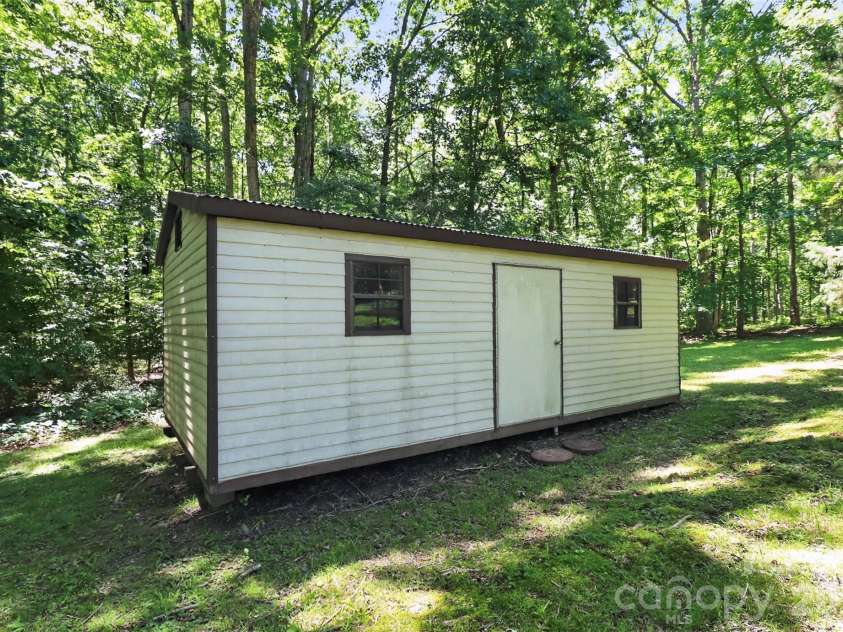 1410 Yorkdale Drive, Rock Hill, SC 29730.  MLS# CAR4382607, YatesRealty ID 32268. 