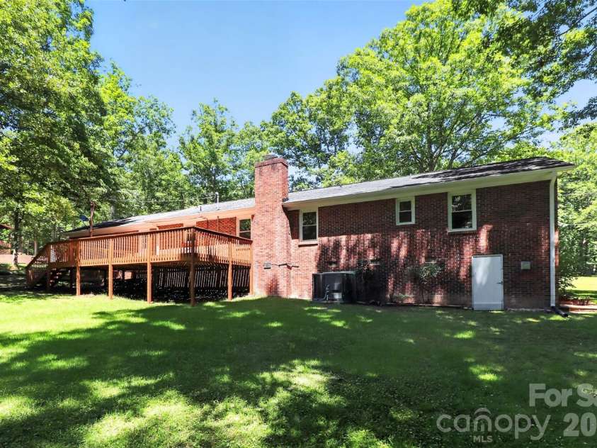 1410 Yorkdale Drive, Rock Hill, SC 29730.  MLS# CAR4382607, YatesRealty ID 32268. 