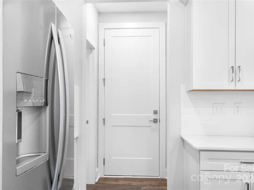 114 Chapel Crossing Lane, Weaverville, NC 28787.  MLS# CAR4254363, YatesRealty ID 32269. 