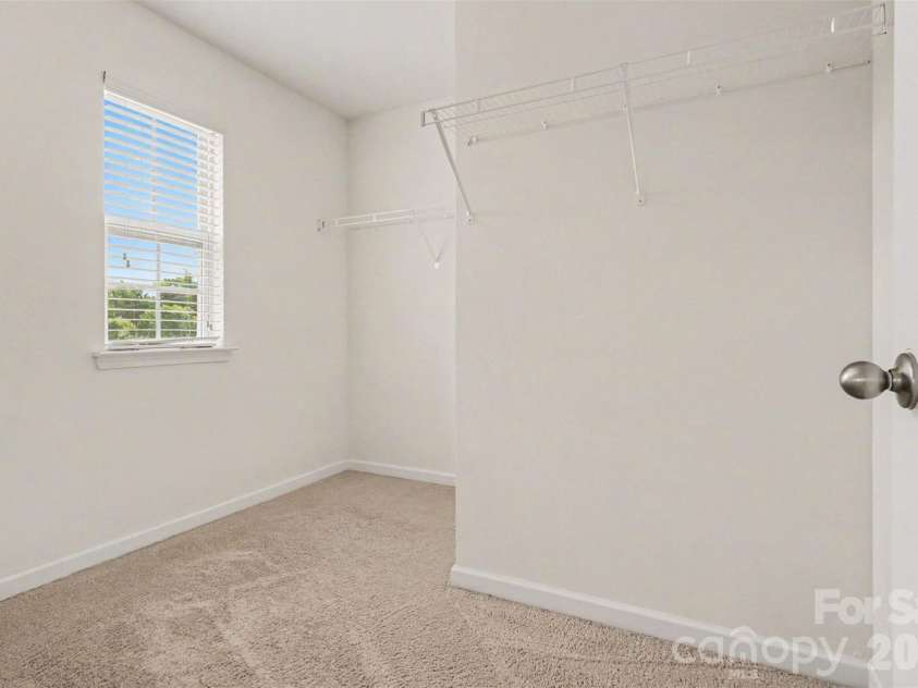 2801 Thomas Twig Drive, Dallas, NC 28034.  MLS# CAR4383301, YatesRealty ID 32270. Large Primary Closet