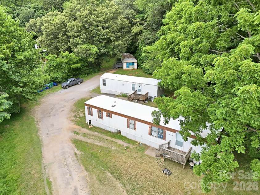 126 Lindsey Road, Candler, NC 28715.  MLS# CAR4396737, YatesRealty ID 32271. 