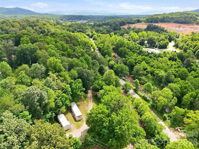 126 Lindsey Road, Candler, NC 28715.  MLS# CAR4396737, YatesRealty ID 32271. 