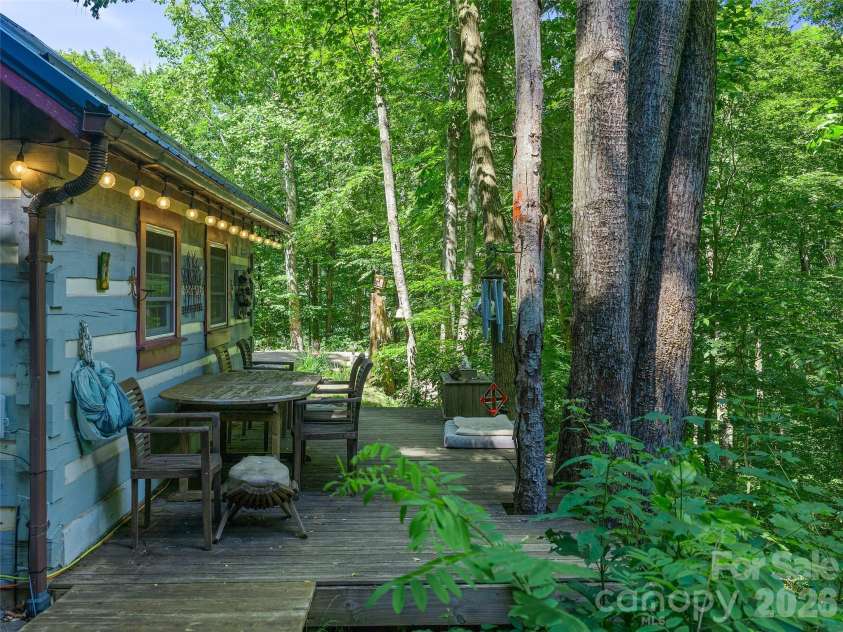 311 Old Sawmill Road, Burnsville, NC 28714.  MLS# CAR4395258, YatesRealty ID 32273. 