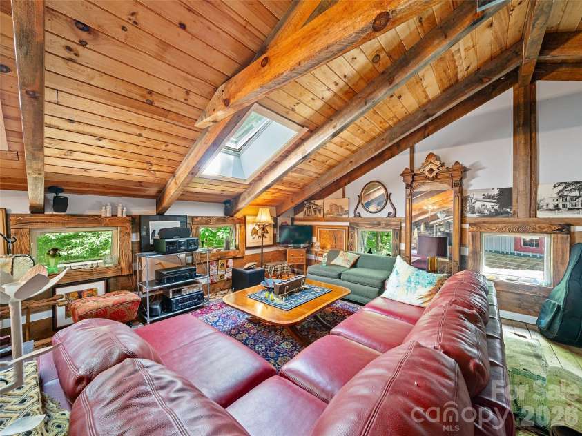 311 Old Sawmill Road, Burnsville, NC 28714.  MLS# CAR4395258, YatesRealty ID 32273. 