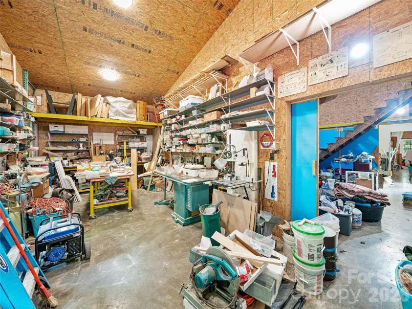 311 Old Sawmill Road, Burnsville, NC 28714.  MLS# CAR4395258, YatesRealty ID 32273. 