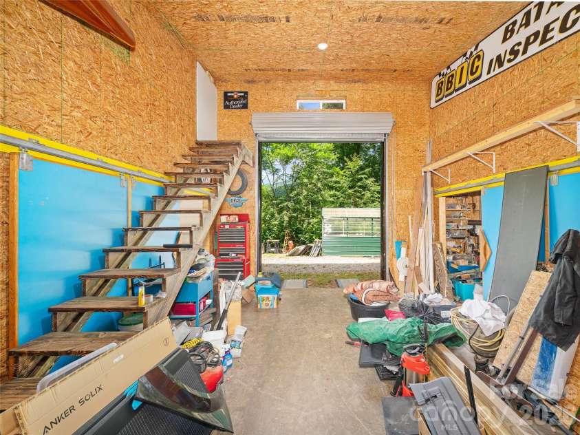 311 Old Sawmill Road, Burnsville, NC 28714.  MLS# CAR4395258, YatesRealty ID 32273. 