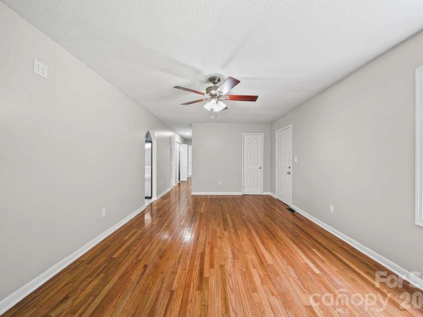 5719 Lewis Road, Gastonia, NC 28052.  MLS# CAR4391526, YatesRealty ID 32274. 