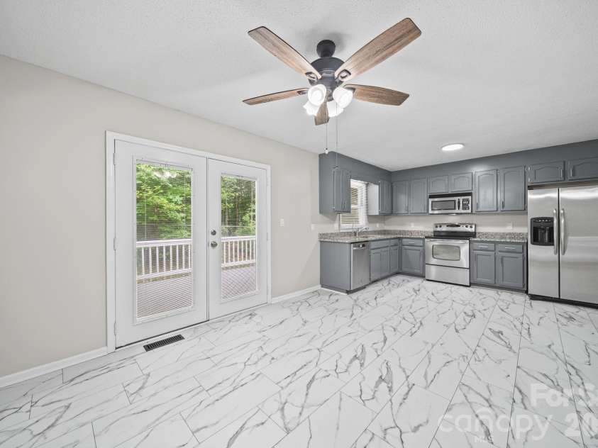 5719 Lewis Road, Gastonia, NC 28052.  MLS# CAR4391526, YatesRealty ID 32274. 