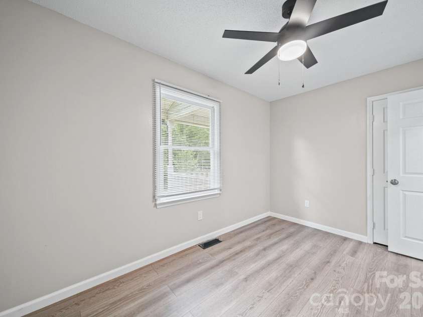 5719 Lewis Road, Gastonia, NC 28052.  MLS# CAR4391526, YatesRealty ID 32274. 