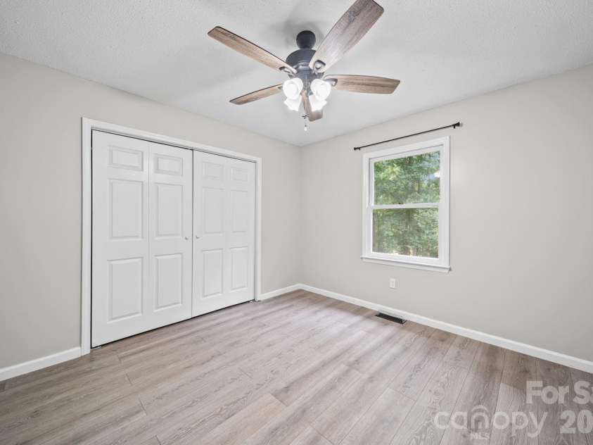 5719 Lewis Road, Gastonia, NC 28052.  MLS# CAR4391526, YatesRealty ID 32274. 