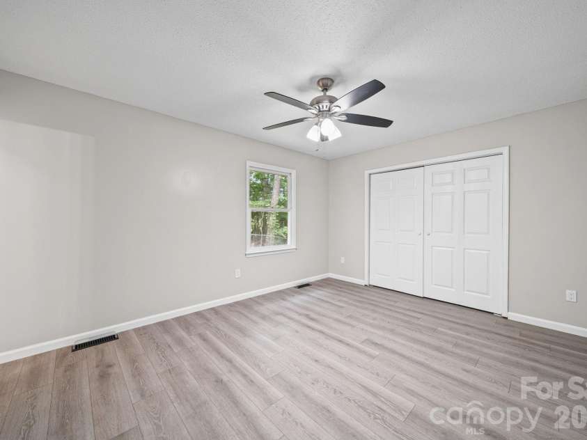 5719 Lewis Road, Gastonia, NC 28052.  MLS# CAR4391526, YatesRealty ID 32274. 