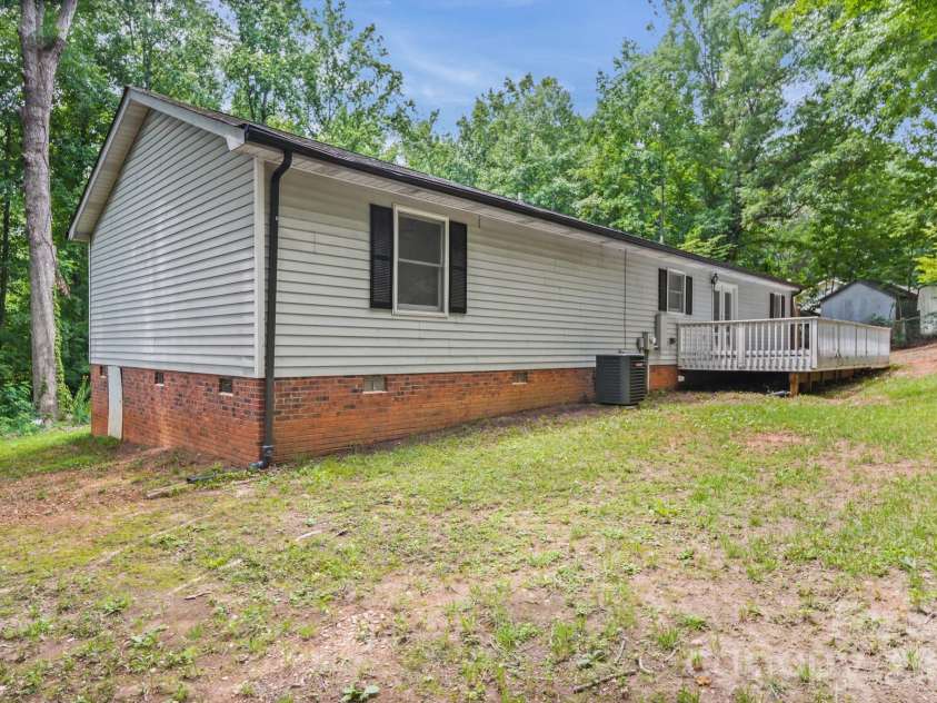5719 Lewis Road, Gastonia, NC 28052.  MLS# CAR4391526, YatesRealty ID 32274. 