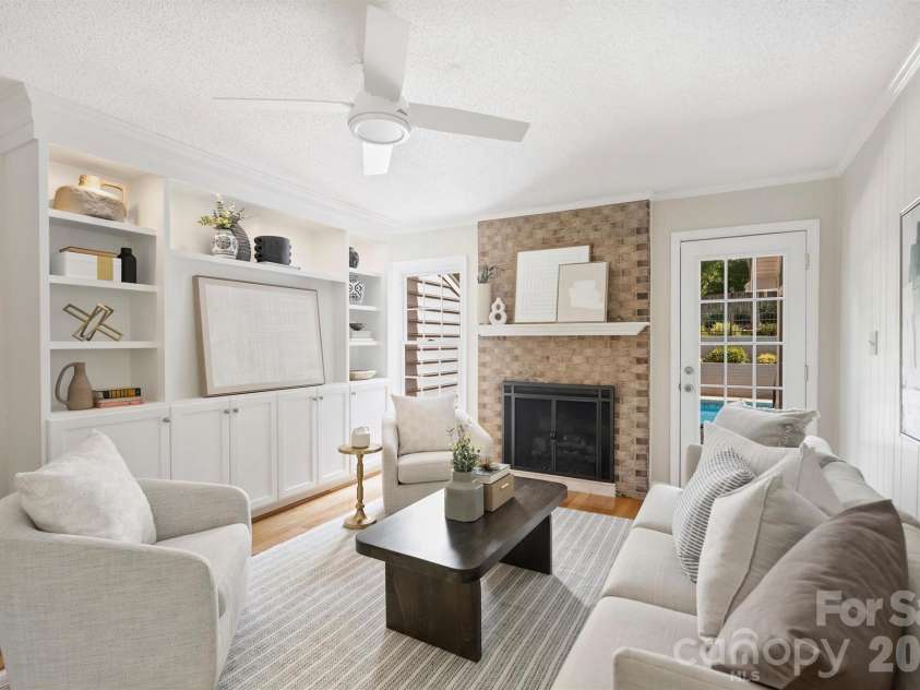 4013 Bridgewood Lane, Charlotte, NC 28226.  MLS# CAR4372184, YatesRealty ID 32276. Fireplace and built ins