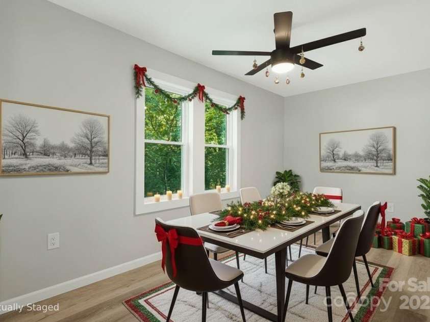 95 Grassy View Road, Candler, NC 28715.  MLS# CAR4283278, YatesRealty ID 32276. Imagine your holiday dinner here!