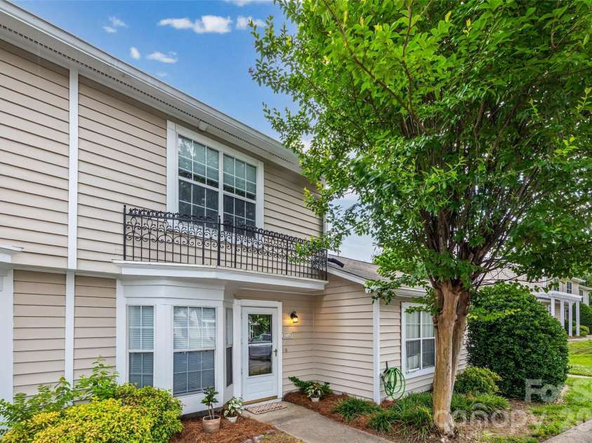 505 Heritage Parkway, Fort Mill, SC 29715.  MLS# CAR4392406, YatesRealty ID 32278. 