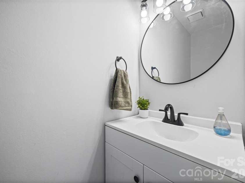 505 Heritage Parkway, Fort Mill, SC 29715.  MLS# CAR4392406, YatesRealty ID 32278. 