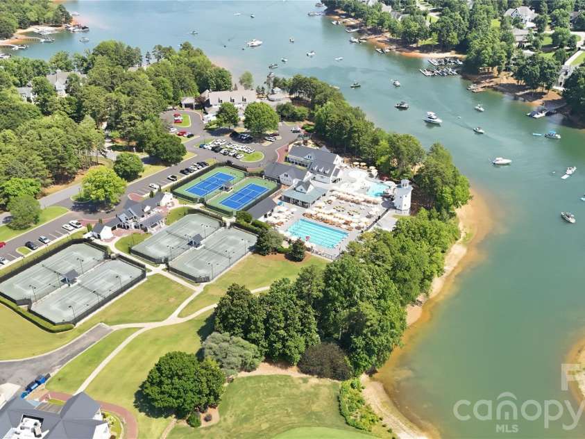 161 Cape Cod Way, Mooresville, NC 28117.  MLS# CAR4391802, YatesRealty ID 32279. 