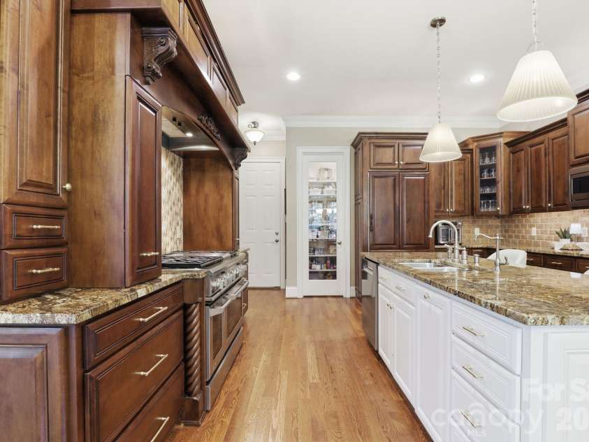 161 Cape Cod Way, Mooresville, NC 28117.  MLS# CAR4421089, YatesRealty ID 32279. 