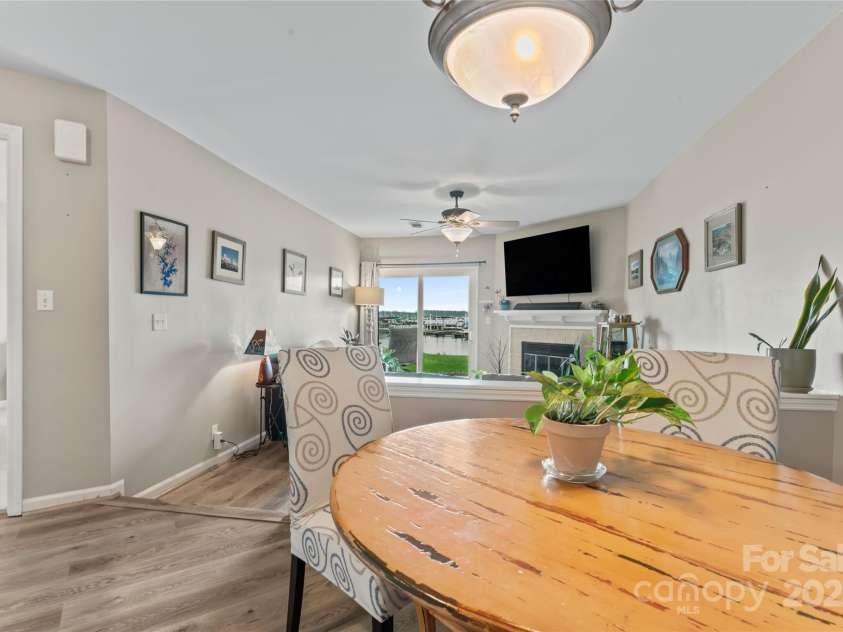 18709 Nautical Drive, Cornelius, NC 28031.  MLS# CAR4290511, YatesRealty ID 32279. 