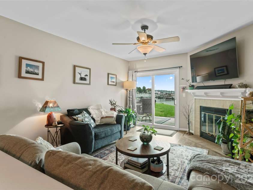 18709 Nautical Drive, Cornelius, NC 28031.  MLS# CAR4290511, YatesRealty ID 32279. 