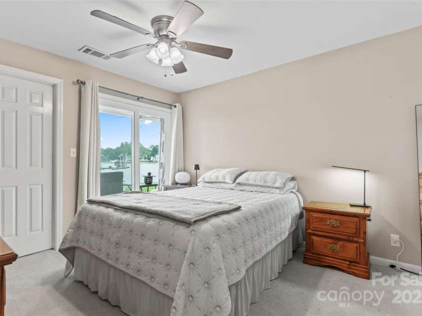 18709 Nautical Drive, Cornelius, NC 28031.  MLS# CAR4290511, YatesRealty ID 32279. 