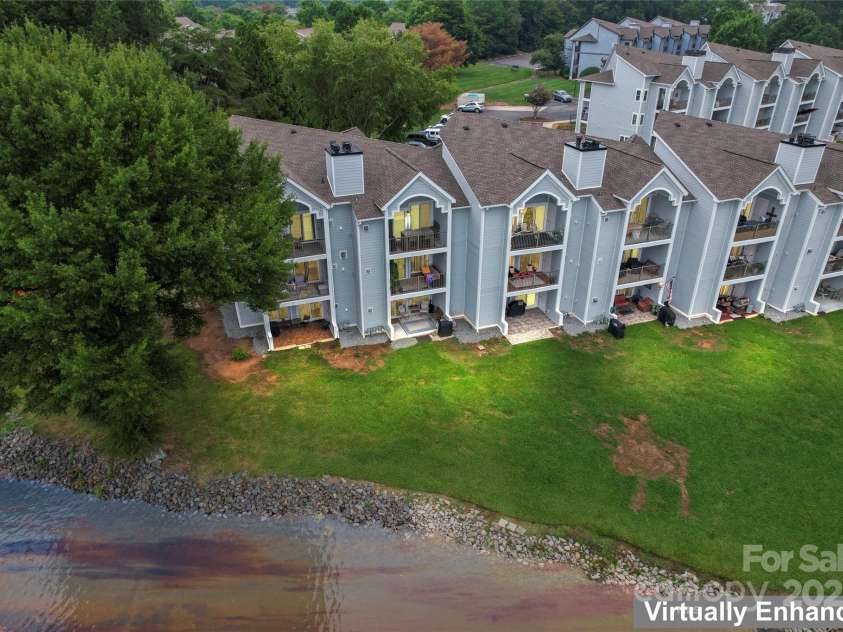 18709 Nautical Drive, Cornelius, NC 28031.  MLS# CAR4290511, YatesRealty ID 32279. 