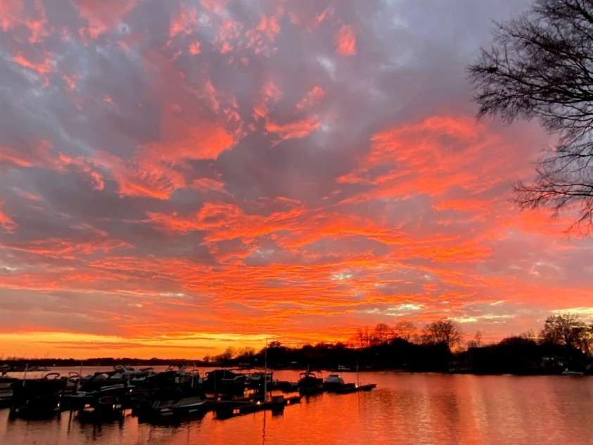 18709 Nautical Drive, Cornelius, NC 28031.  MLS# CAR4290511, YatesRealty ID 32279. Beautiful sunsets right from your patio!