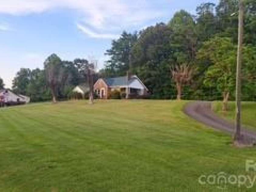 3391 Asbury Road, Mount Airy, NC 27030.  MLS# CAR4331556, YatesRealty ID 3228. 