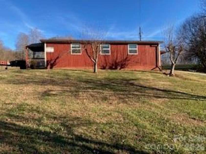 3391 Asbury Road, Mount Airy, NC 27030.  MLS# CAR4331556, YatesRealty ID 3228. Sewing Building