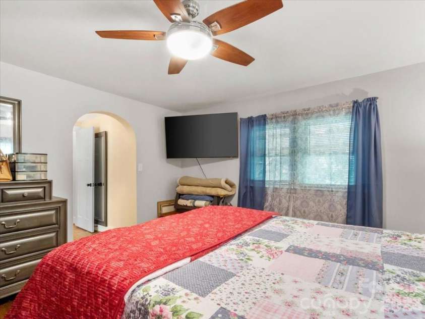2 Ray Road, Weaverville, NC 28787.  MLS# CAR4395567, YatesRealty ID 32280. 