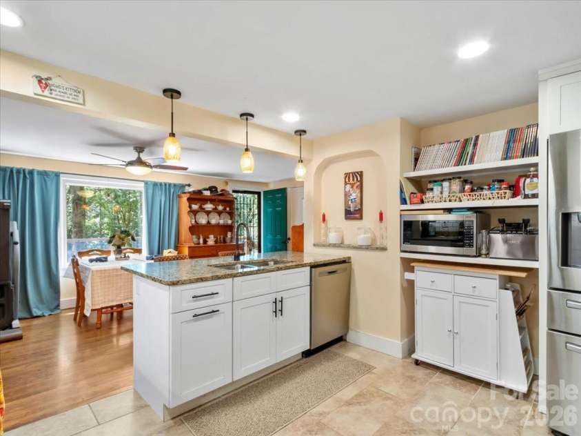 2 Ray Road, Weaverville, NC 28787.  MLS# CAR4395567, YatesRealty ID 32280. 