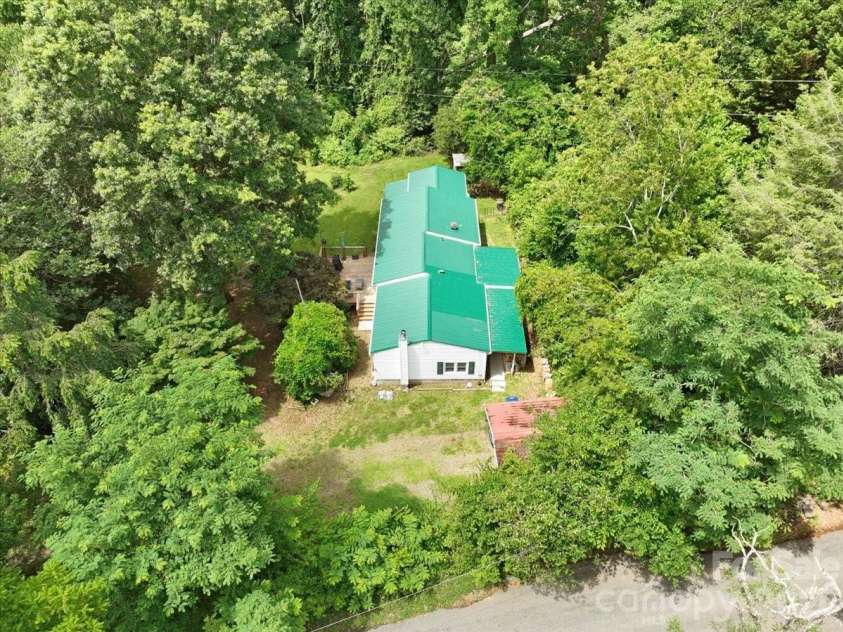 2 Ray Road, Weaverville, NC 28787.  MLS# CAR4395567, YatesRealty ID 32280. 