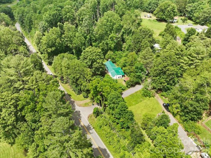 2 Ray Road, Weaverville, NC 28787.  MLS# CAR4395567, YatesRealty ID 32280. 