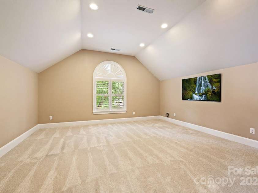 7312 Willesden Lane, Charlotte, NC 28277.  MLS# CAR4289503, YatesRealty ID 32280. 