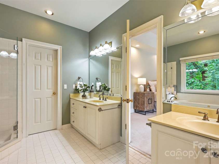 7312 Willesden Lane, Charlotte, NC 28277.  MLS# CAR4289503, YatesRealty ID 32280. 