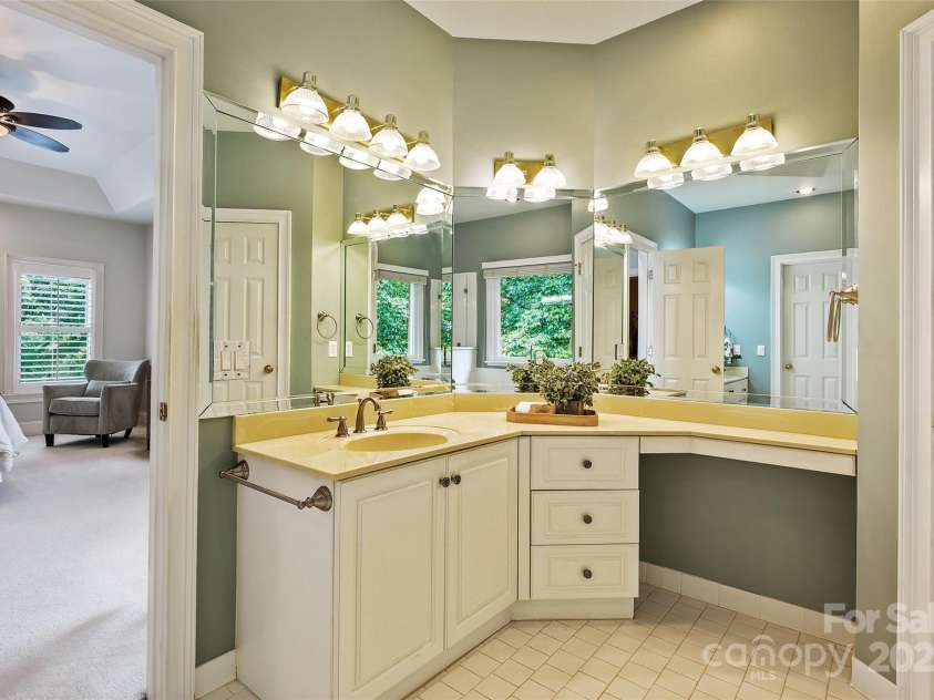 7312 Willesden Lane, Charlotte, NC 28277.  MLS# CAR4289503, YatesRealty ID 32280. 