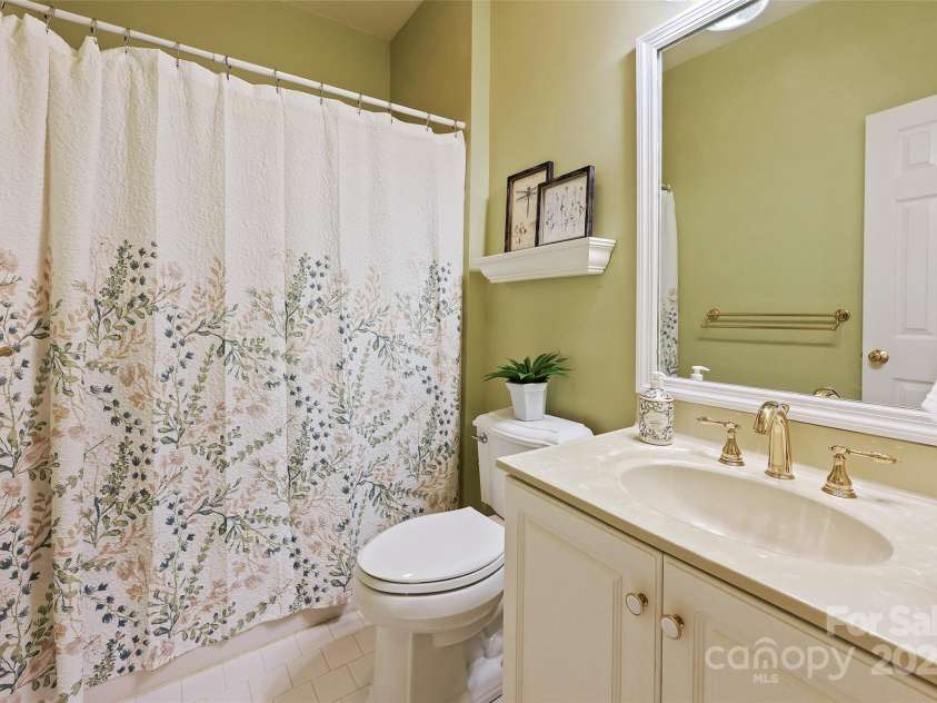 7312 Willesden Lane, Charlotte, NC 28277.  MLS# CAR4289503, YatesRealty ID 32280. 