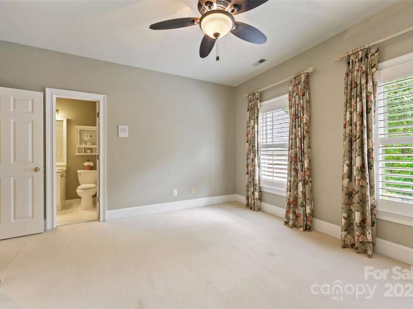 7312 Willesden Lane, Charlotte, NC 28277.  MLS# CAR4289503, YatesRealty ID 32280. 