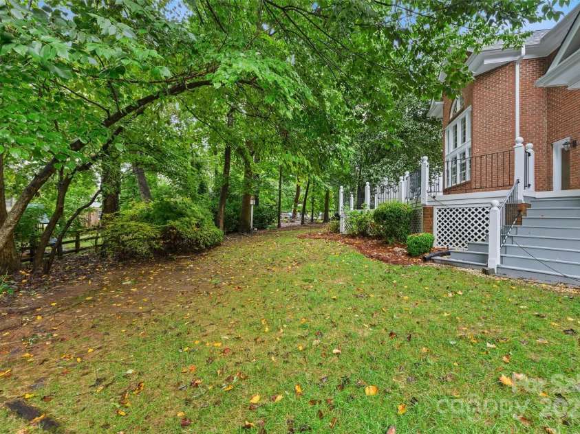 7312 Willesden Lane, Charlotte, NC 28277.  MLS# CAR4289503, YatesRealty ID 32280. 