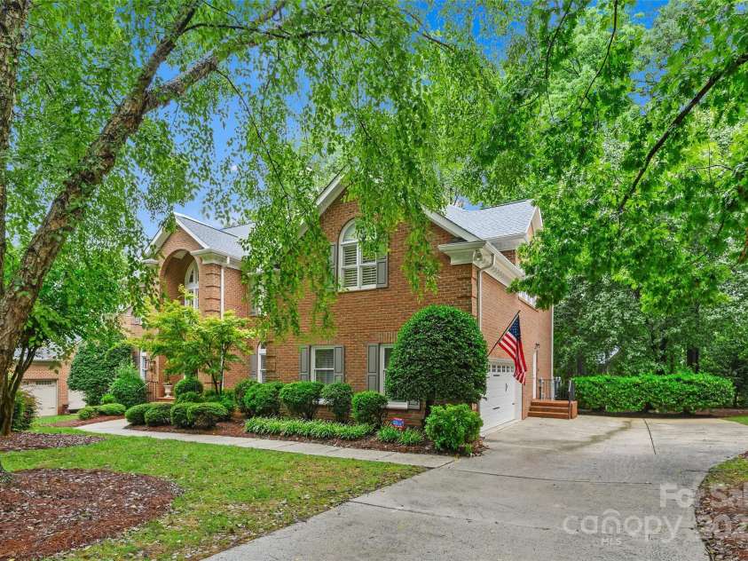 7312 Willesden Lane, Charlotte, NC 28277.  MLS# CAR4289503, YatesRealty ID 32280. 