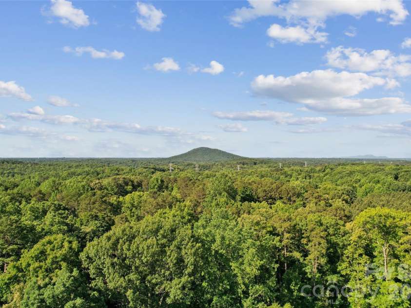 525 Haviture Way, Gastonia, NC 28056.  MLS# CAR4388417, YatesRealty ID 32281. 