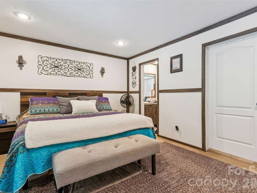 525 Haviture Way, Gastonia, NC 28056.  MLS# CAR4388417, YatesRealty ID 32281. Bedroom