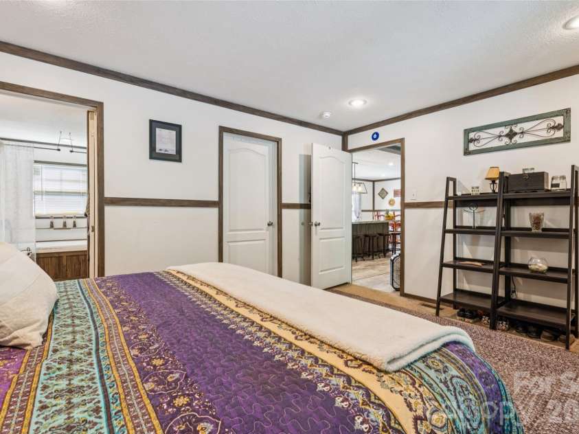 525 Haviture Way, Gastonia, NC 28056.  MLS# CAR4388417, YatesRealty ID 32281. Bedroom